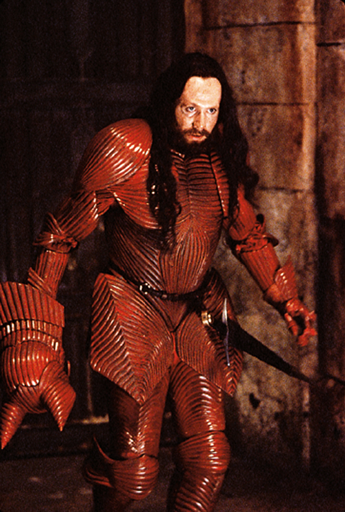 eiko_ishioka_dracula_red_armour_gary_olman-1